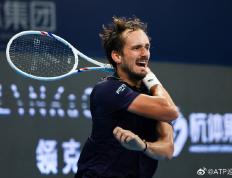 乐鱼体育-关于德国网球队翻盘西班牙网球队，梅德韦杰夫绝境逆转的信息